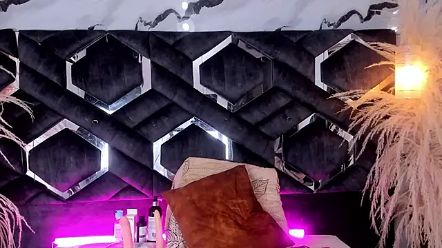 Snapshot of Zoe-Johnson_ chatting on January 9, 2026, 9:55 pm Zoe-Johnson online show from January 9, 2026, 9:55 pm