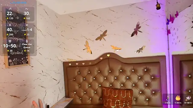 Snapshot of Zoe-Johnson_ chatting on October 16, 2025, 9:56 pm Zoe-Johnson online show from October 16, 2025, 9:56 pm