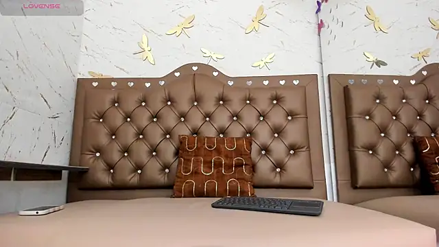 Snapshot of Zoe-Johnson_ chatting on September 26, 2025, 9:54 pm Zoe-Johnson online show from September 26, 2025, 9:54 pm