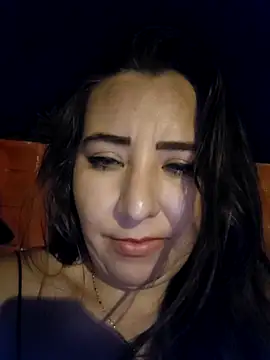 Snapshot of isabella_lovem chatting on May 18, 2026, 7:02 am isabella lovem online show from May 18, 2026, 7:02 am