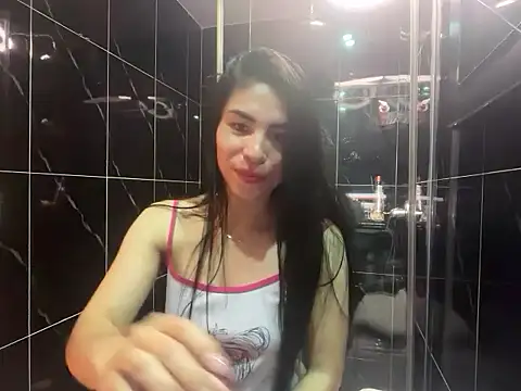 sasha jonne online show from November 16, 2025, 2:38 am