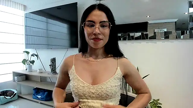 Snapshot of sasha_jonne chatting on September 22, 2025, 9:32 pm sasha jonne online show from September 22, 2025, 9:32 pm