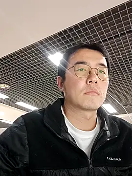 Snapshot of nnnnnan9527 chatting on December 3, 2025, 6:57 am nnnnnan9527 online show from December 3, 2025, 6:57 am