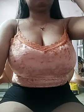 Snapshot of priya_hot_69 chatting on October 7, 2025, 8:04 am priya hot 69 online show from October 7, 2025, 8:04 am