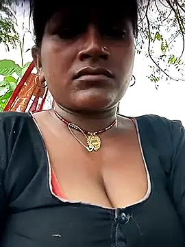 Snapshot of Maya5656 chatting on September 10, 2025, 8:24 am Maya5656 online show from September 10, 2025, 8:24 am