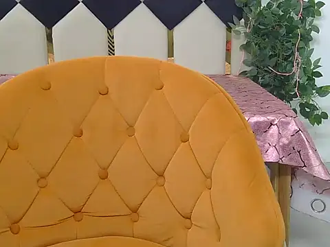 Snapshot of Its-ishikaa chatting on November 1, 2025, 3:02 am Its-ishikaa online show from November 1, 2025, 3:02 am