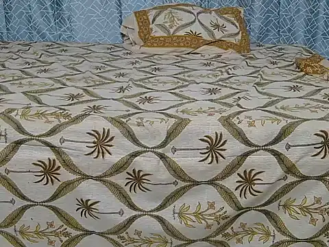 Snapshot of Its-ishikaa chatting on September 24, 2025, 4:19 am Its-ishikaa online show from September 24, 2025, 4:19 am