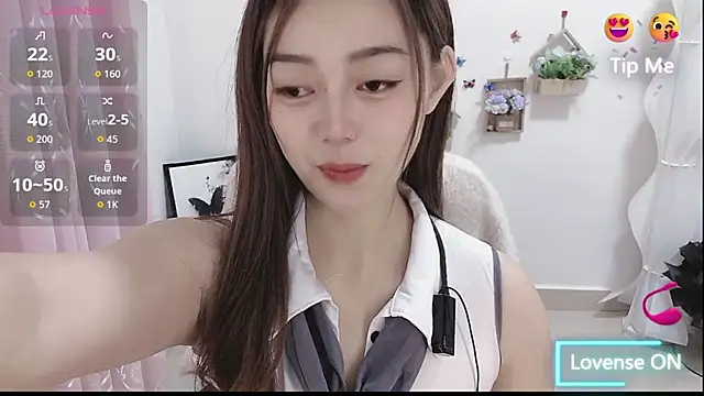 Abb-qiaoyi online show from November 14, 2025, 11:25 am