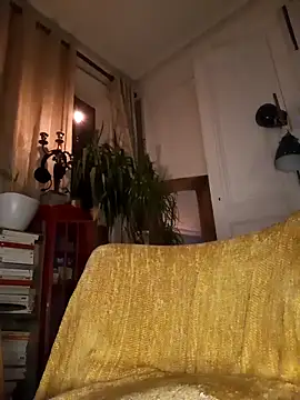 Snapshot of branletteur chatting on November 8, 2025, 3:21 am branletteur online show from November 8, 2025, 3:21 am