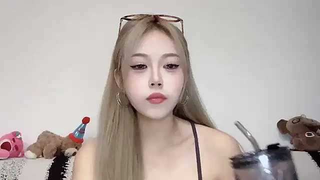 XingKongCOCO-107 online show from October 16, 2025, 11:07 am