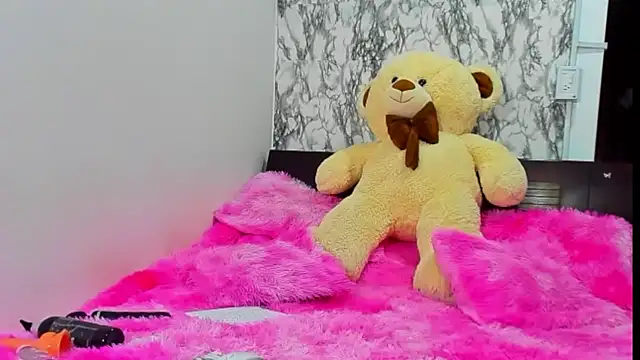 maia bronce online show from November 19, 2025, 9:26 pm