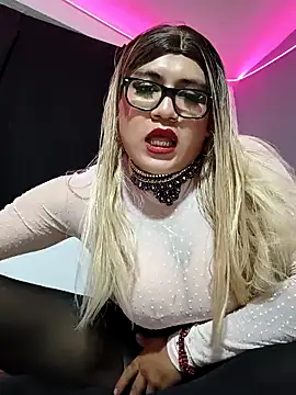 25Kristina online show from April 12, 2026, 10:51 am