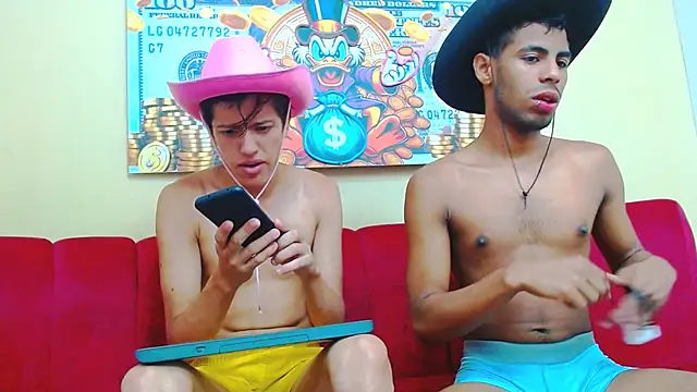 Snapshot of CrazyBoys_Extreme chatting on September 20, 2025, 11:48 am CrazyBoys Extreme online show from September 20, 2025, 11:48 am