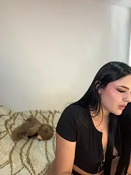 Snapshot of Scarlett_Luxe chatting on July 10, 2026, 3:45 pm Scarlett Luxe online show from July 10, 2026, 3:45 pm
