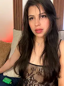 Mya lorenz online show from November 30, 2025, 7:42 am