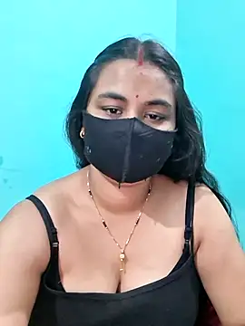 DivyaBhabhi69xh online show from August 1, 2026, 6:17 pm