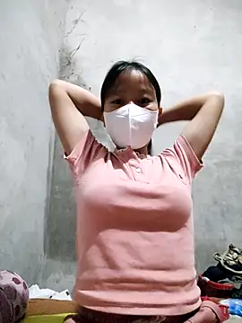 Lilyy-y online show from October 12, 2025, 9:05 pm