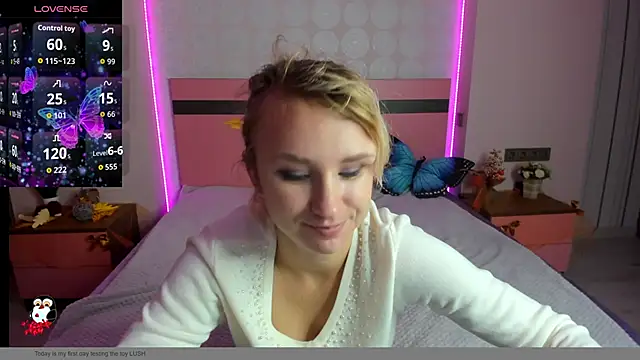 MeryMidnight online show from November 18, 2025, 6:50 am