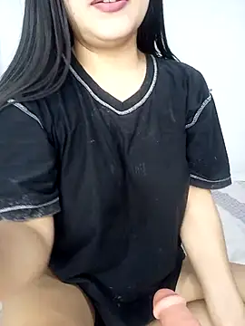 Snapshot of cazumyy chatting on November 11, 2025, 4:35 pm cazumyy online show from November 11, 2025, 4:35 pm