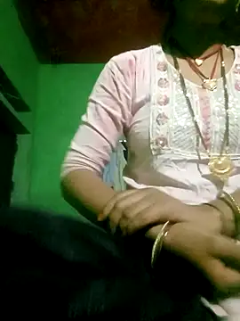 Snapshot of Hot-yuo84 chatting on October 21, 2025, 6:29 pm Hot-yuo84 online show from October 21, 2025, 6:29 pm