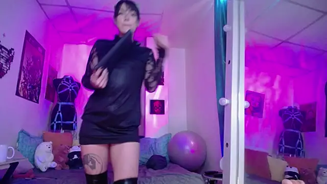 Snapshot of pom-purin chatting on October 24, 2025, 11:53 am pom-purin online show from October 24, 2025, 11:53 am