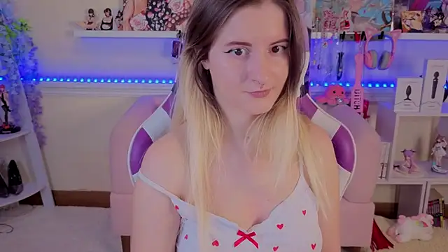 Sonia Meow online show from November 20, 2025, 6:36 am