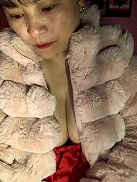 Star-sweet online show from November 26, 2025, 11:49 pm