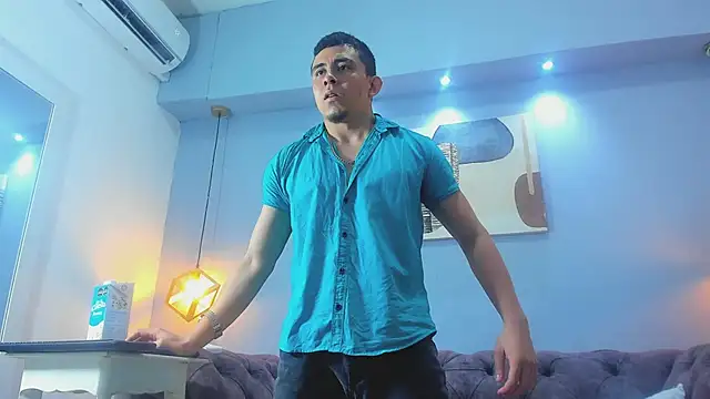 Eross Santy online show from June 11, 2026, 1:08 pm