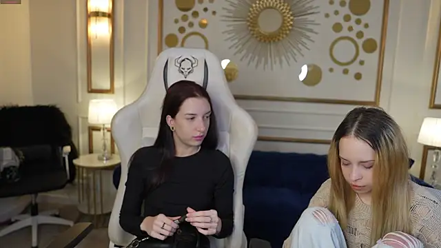  Lili 054 online show from November 4, 2025, 11:25 am