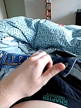 Snapshot of Konpact chatting on April 15, 2026, 4:11 pm Konpact online show from April 15, 2026, 4:11 pm