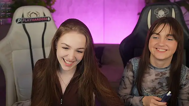 Snapshot of Ella_054 chatting on March 18, 2026, 7:26 pm Ella 054 online show from March 18, 2026, 7:26 pm