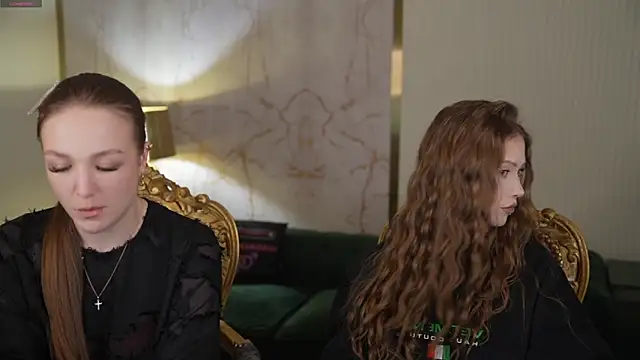 Snapshot of Ella_054 chatting on February 25, 2026, 11:37 pm Ella 054 online show from February 25, 2026, 11:37 pm