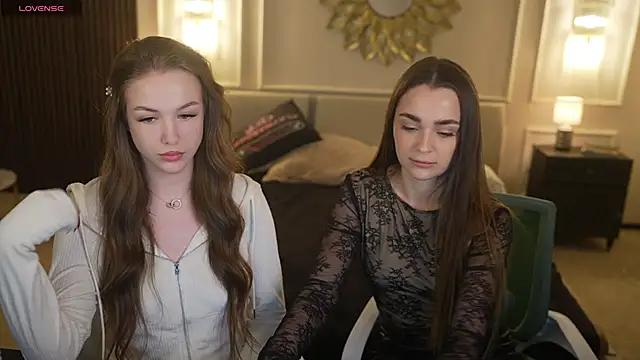 Snapshot of Ella_054 chatting on April 15, 2026, 10:32 pm Ella 054 online show from April 15, 2026, 10:32 pm