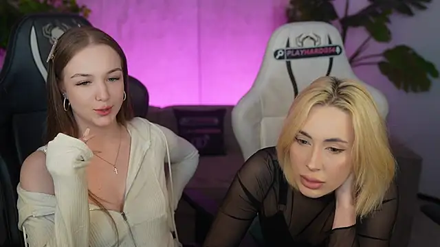 Snapshot of Ella_054 chatting on March 22, 2026, 3:24 pm Ella 054 online show from March 22, 2026, 3:24 pm