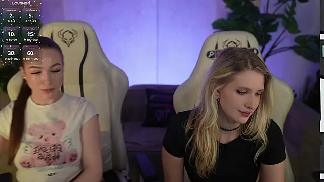 Snapshot of Ella_054 chatting on January 13, 2026, 7:40 pm Ella 054 online show from January 13, 2026, 7:40 pm