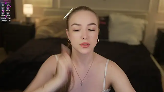 Snapshot of Ella_054 chatting on March 17, 2026, 11:52 pm Ella 054 online show from March 17, 2026, 11:52 pm