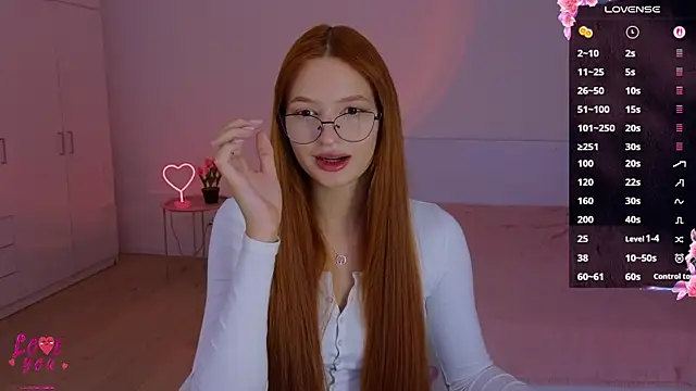 CuteAriel7 online show from September 30, 2025, 6:14 pm