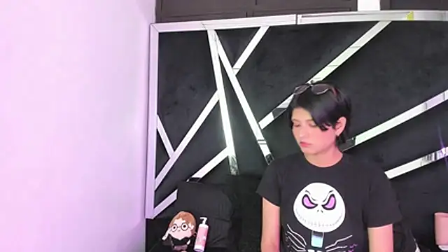 Snapshot of natsumiht chatting on October 30, 2025, 4:55 am natsumiht online show from October 30, 2025, 4:55 am