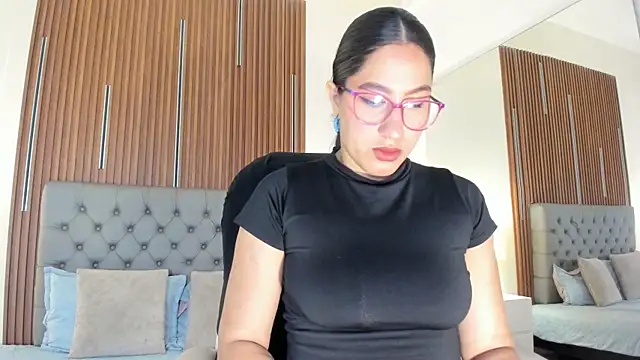 Snapshot of Karoline21 chatting on September 27, 2025, 1:39 pm Karoline21 online show from September 27, 2025, 1:39 pm