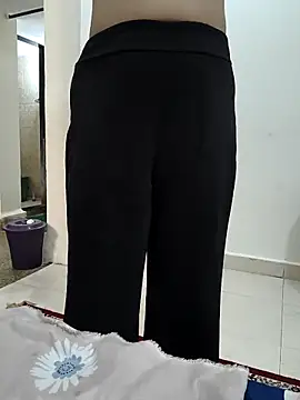 Snapshot of nice_touch9733 chatting on January 6, 2026, 9:46 am nice touch9733 online show from January 6, 2026, 9:46 am