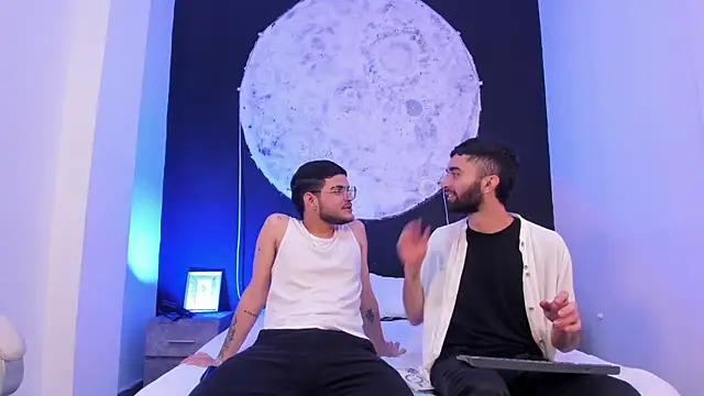 Snapshot of marcoAndMathew chatting on October 9, 2025, 12:28 pm marcoAndMathew online show from October 9, 2025, 12:28 pm