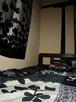 Snapshot of adro125 chatting on March 28, 2026, 8:21 pm adro125 online show from March 28, 2026, 8:21 pm