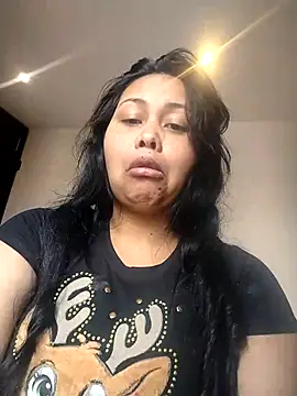 Alessandraa- online show from May 8, 2026, 4:33 pm