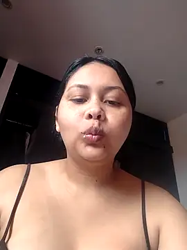 Alessandraa- online show from May 14, 2026, 3:53 pm