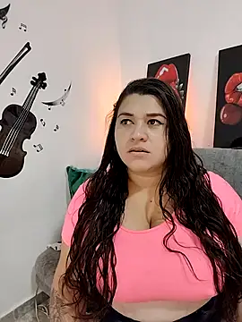 SafiroFer online show from October 29, 2025, 9:03 pm