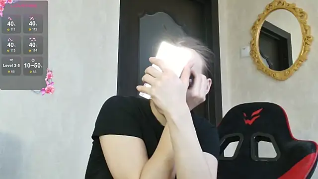 PrettyMegan online show from November 28, 2025, 11:21 am