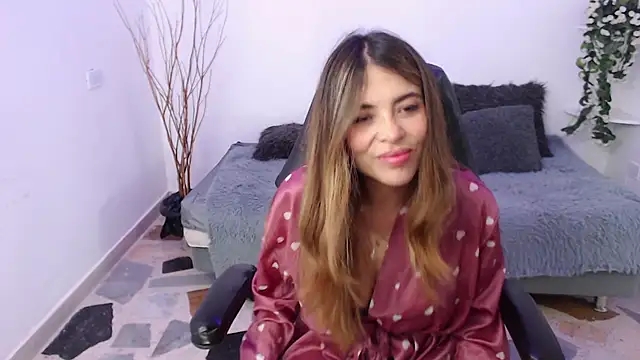 Mariana Poet online show from November 13, 2025, 12:25 am