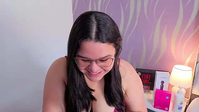 SamanthaPaImer online show from October 13, 2025, 6:31 pm