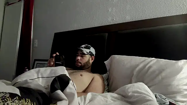 Diamantenegrocubano online show from September 14, 2025, 2:06 pm