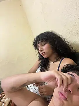 Casal-foda braba online show from May 16, 2026, 2:10 am